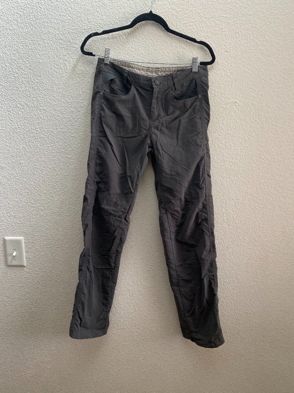 Patagonia 100% Nylon Pants Hiking Camping Outdoor Gorpcore Size 6 Gray Color